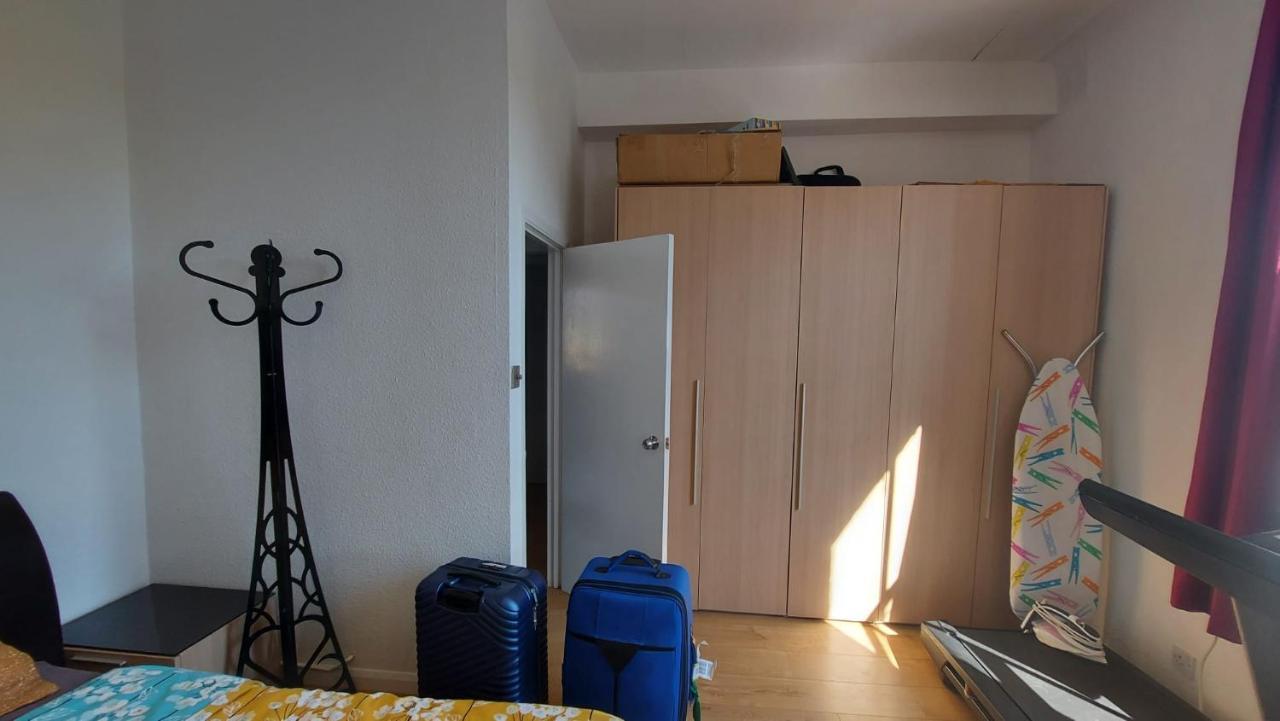 Extra Large One Bedroom Flat With Parking London Exterior foto