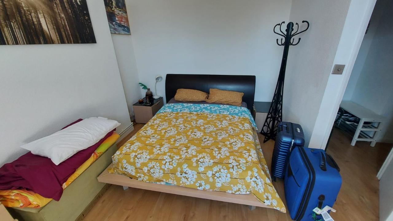 Extra Large One Bedroom Flat With Parking London Exterior foto